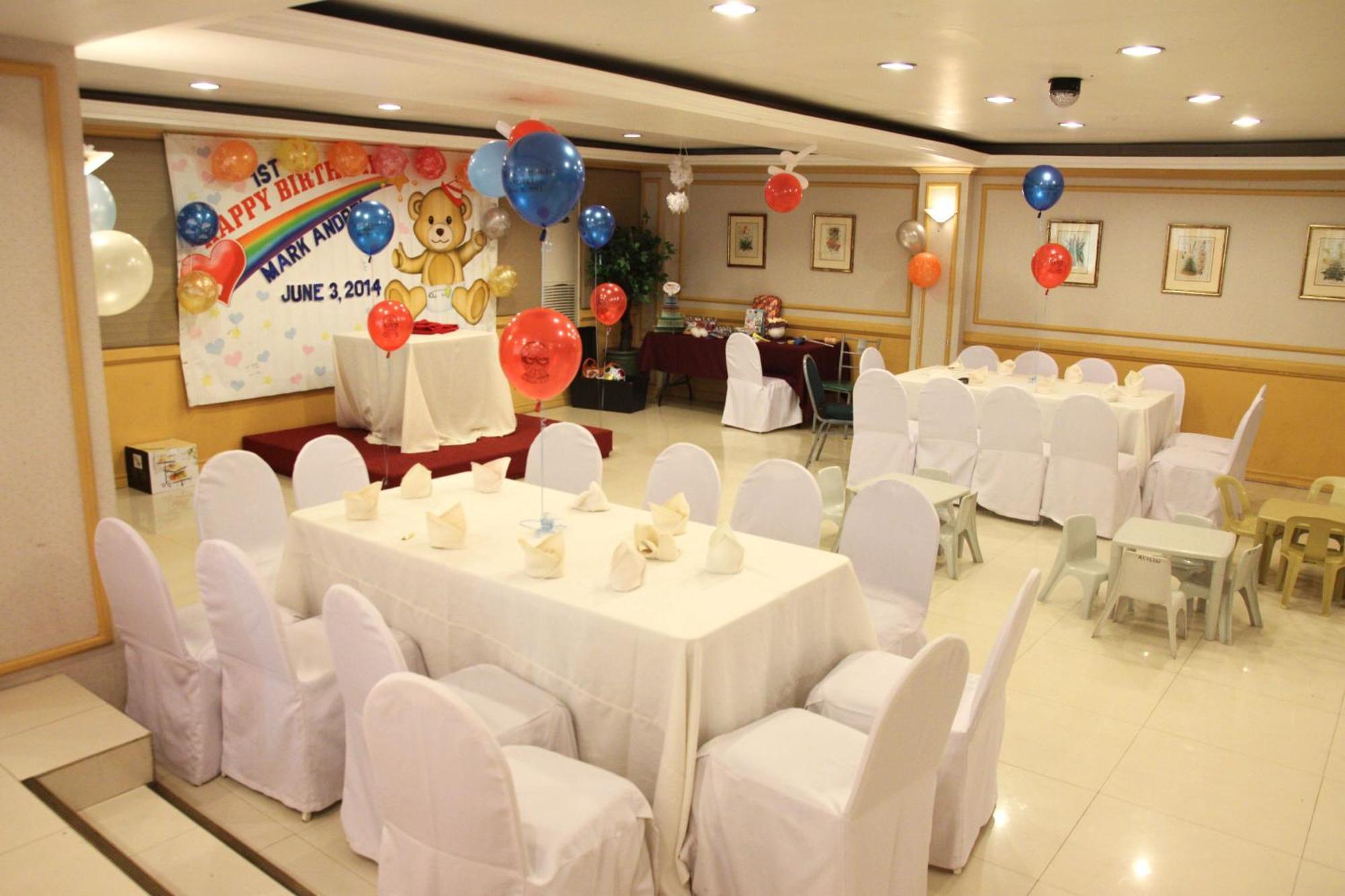 De Luxe Hotel Cagayan de Oro Buitenkant foto