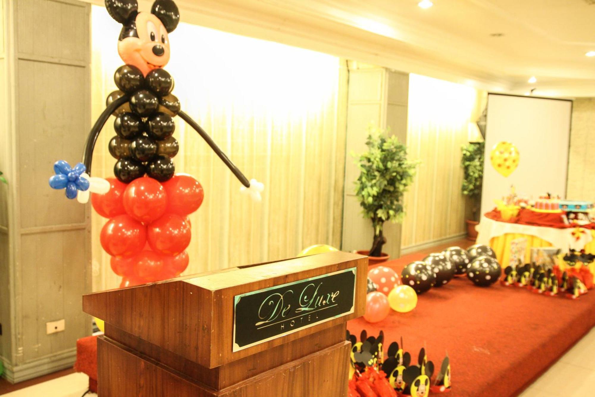 De Luxe Hotel Cagayan de Oro Buitenkant foto