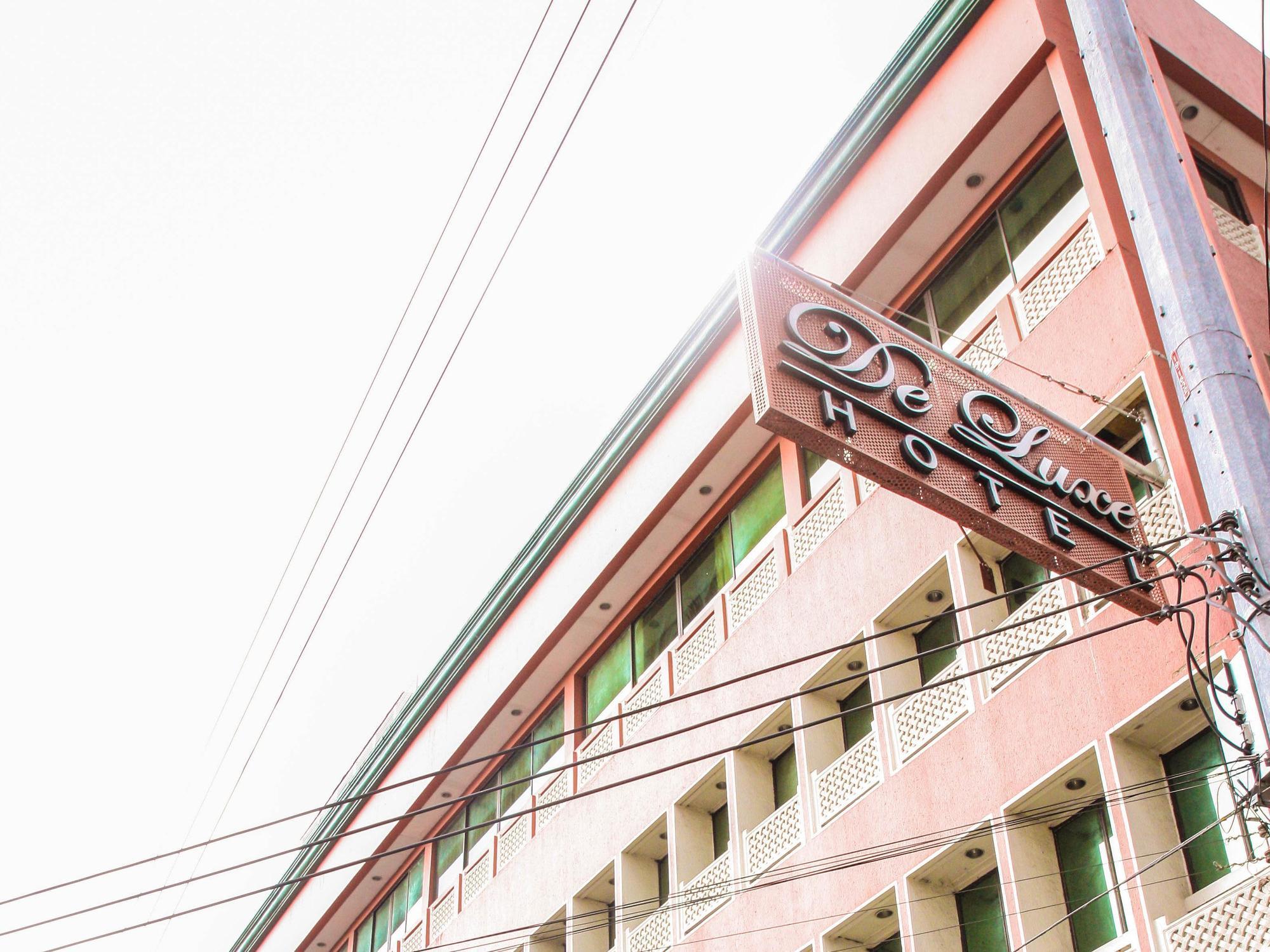 De Luxe Hotel Cagayan de Oro Buitenkant foto