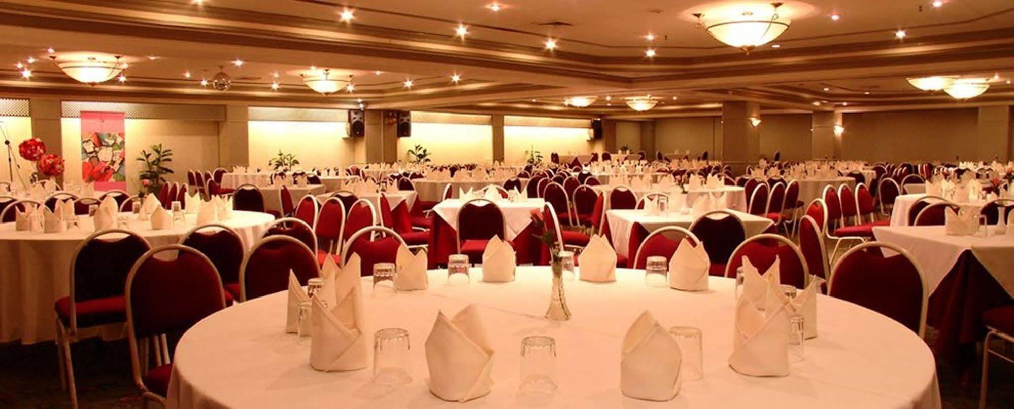 De Luxe Hotel Cagayan de Oro Buitenkant foto